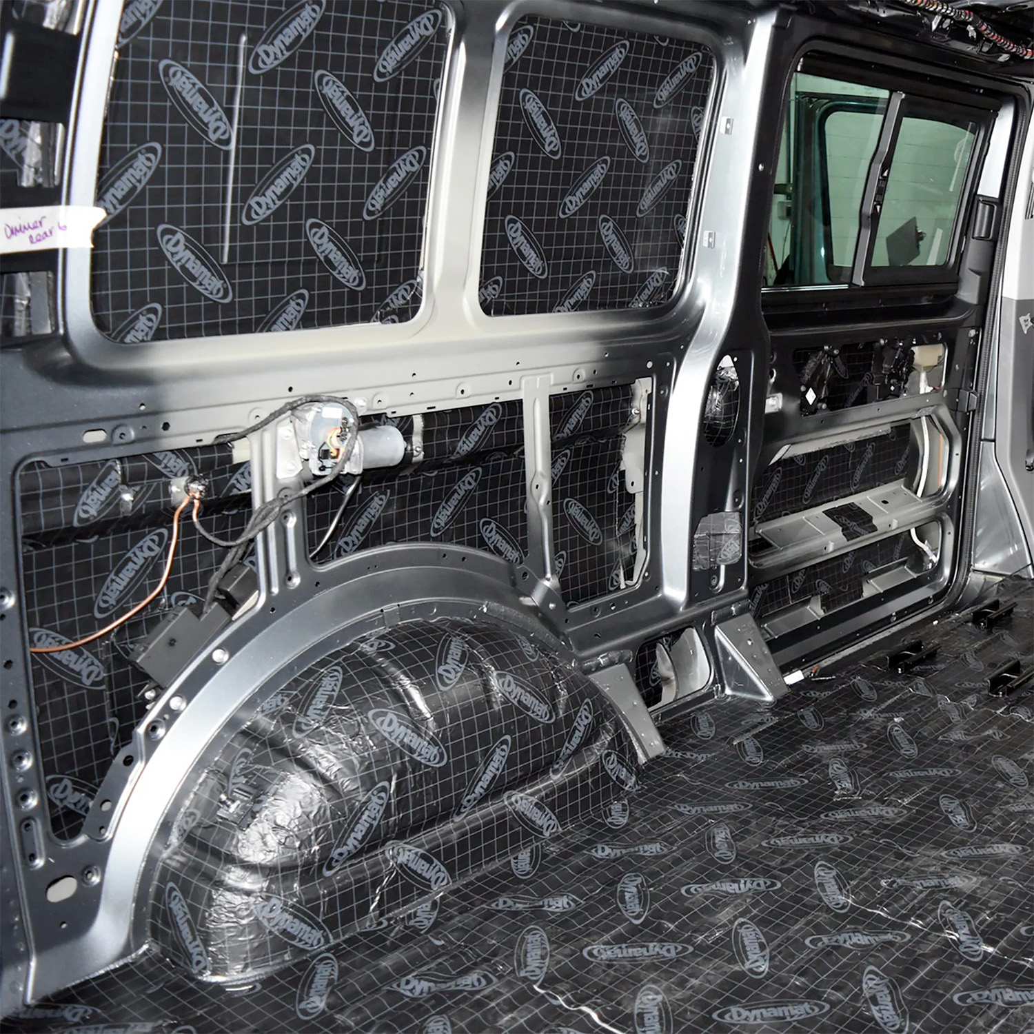 Dynamat-Xtreme-BULK_02